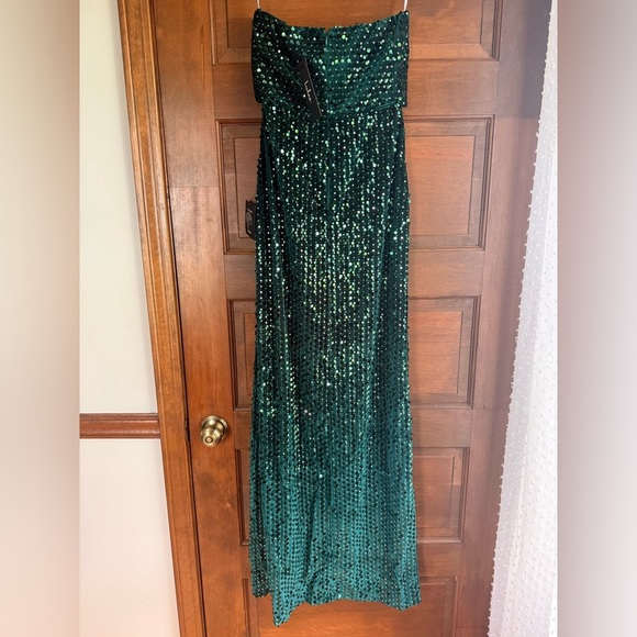 Lulu's Memorable Sparkle Emerald Green Velvet Sequin Maxi Dress 💚 - Picture 6 of 8